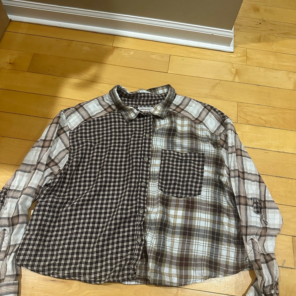 Women’s brown cropped  Plaid Shirt